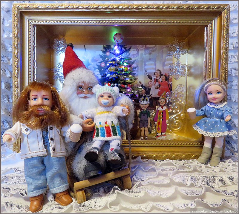 Первая "ёлка" Ирочки с папой и мамой (фото 9)