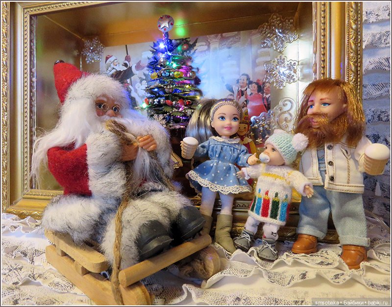 Первая "ёлка" Ирочки с папой и мамой (фото 7)