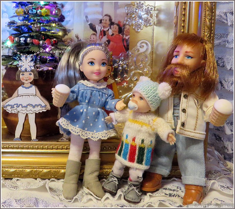 Первая "ёлка" Ирочки с папой и мамой (фото 3)