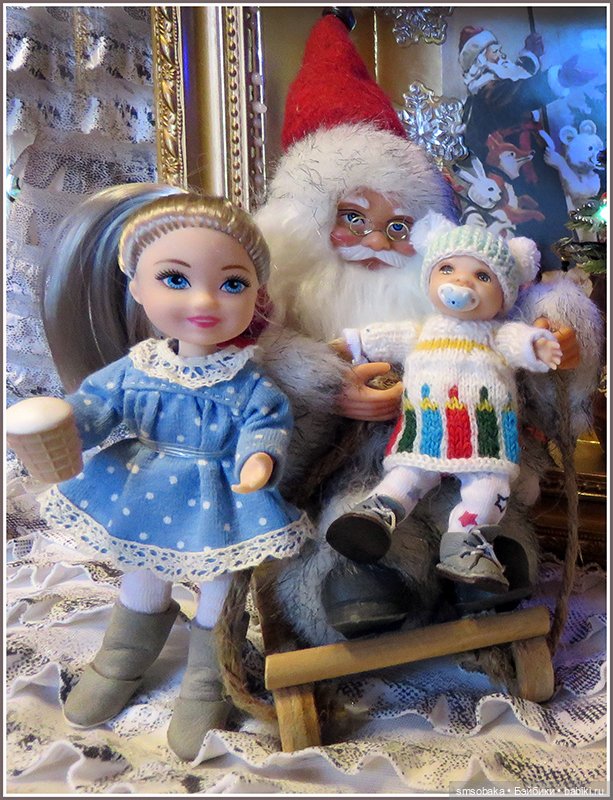 Первая "ёлка" Ирочки с папой и мамой