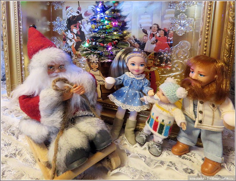 Первая "ёлка" Ирочки с папой и мамой