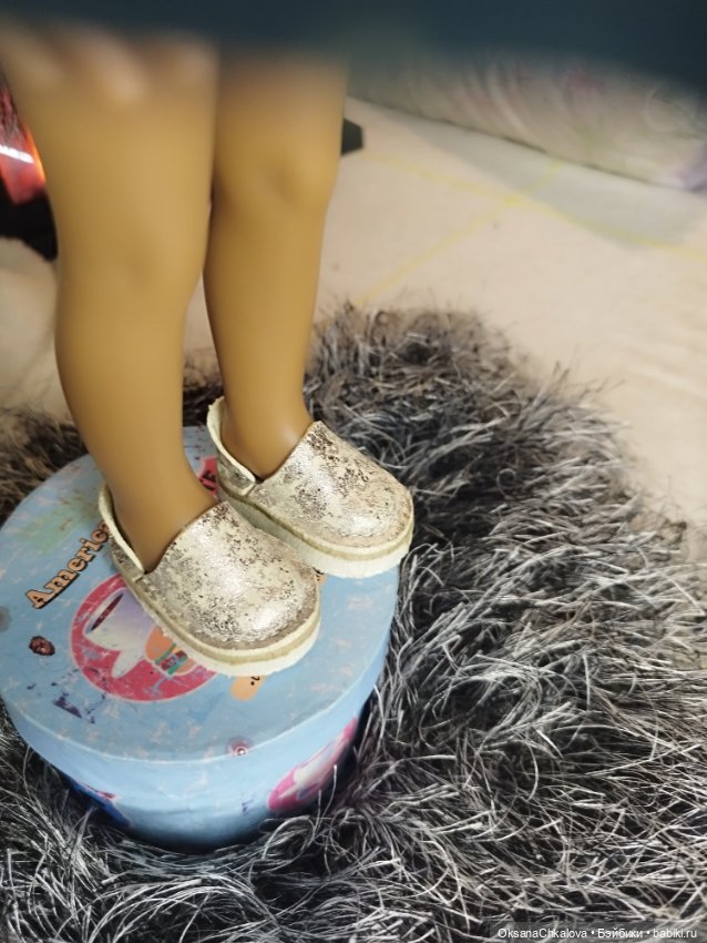 Обувь для разных кукол — Коллекции игровых кукол (Playline): фото полок (фото 7)