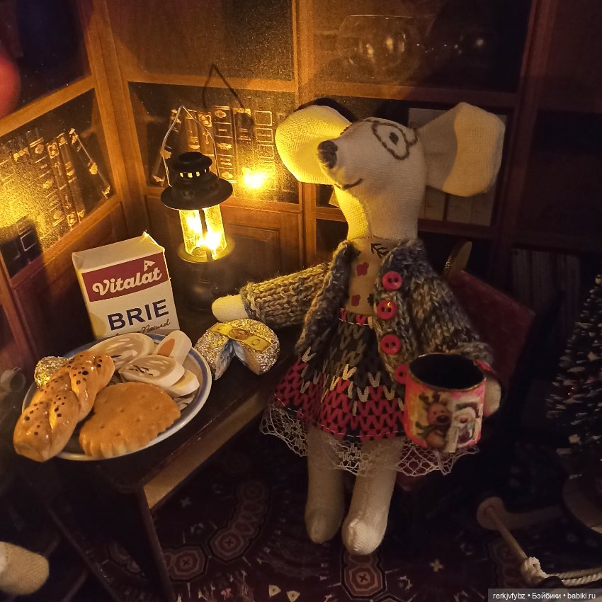 С Наступающим Новым годом!)