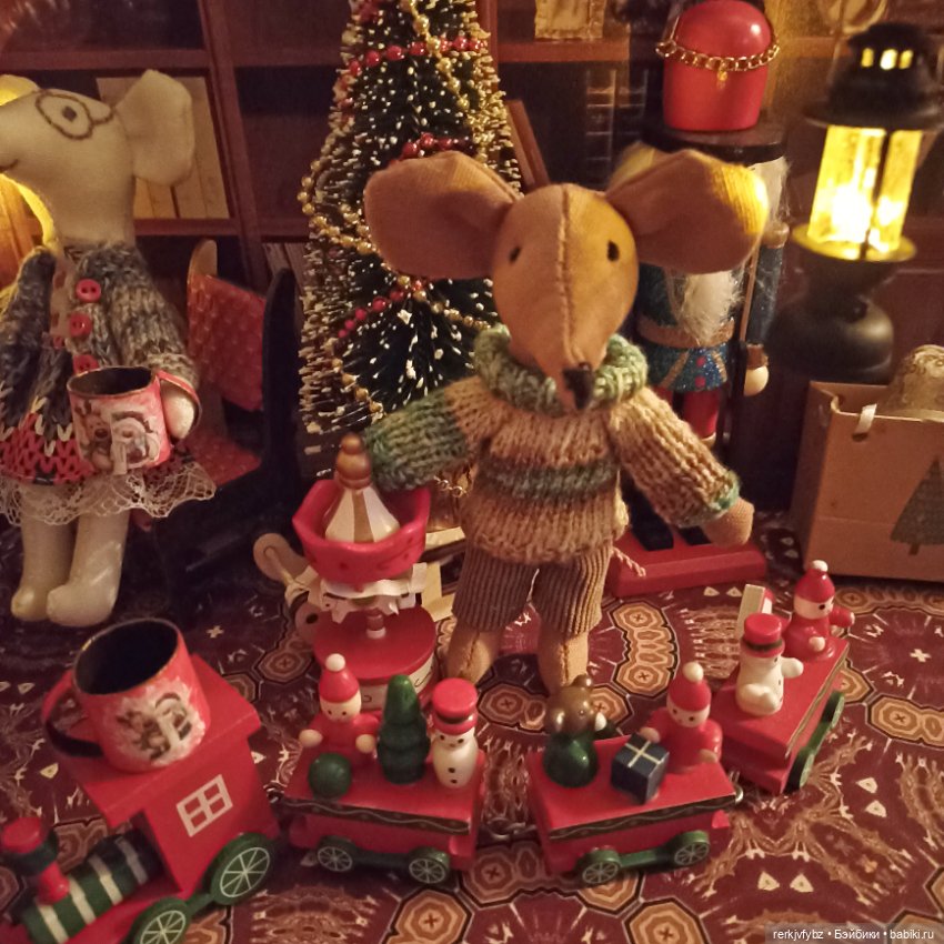 С Наступающим Новым годом!)