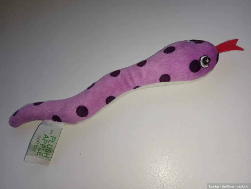 Дракончики передают год змейкам