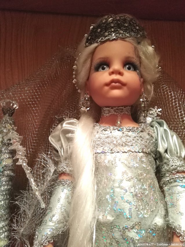 Про Нафочку. С наступающим 2025 годом