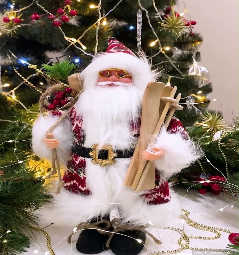 Деды Морозы на витринах магазинов (фото 10)