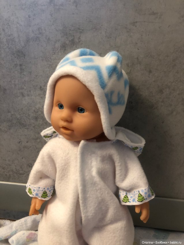 Мама платье шила дочке и остались лоскуточки