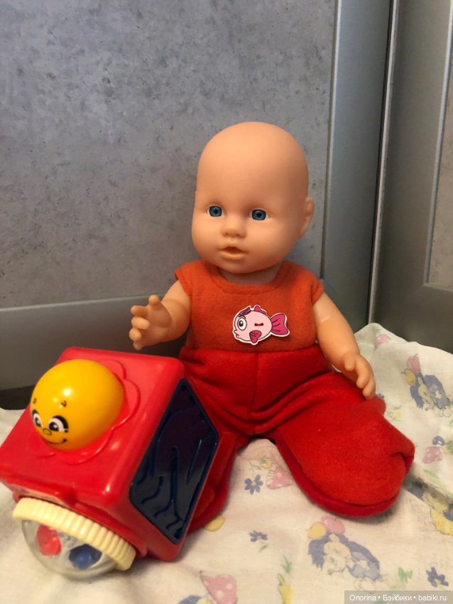 Мама платье шила дочке и остались лоскуточки