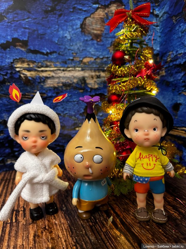 Азиатики — Коллекции игровых кукол (Playline): фото полок (фото 7)