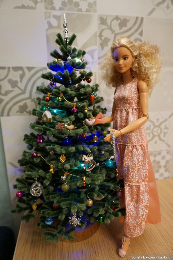 Новогодняя ёлочка из синельной проволоки (фото 9)