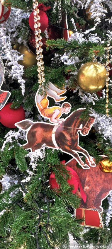 Лабубу путешествует в Рождество:) (фото 9)