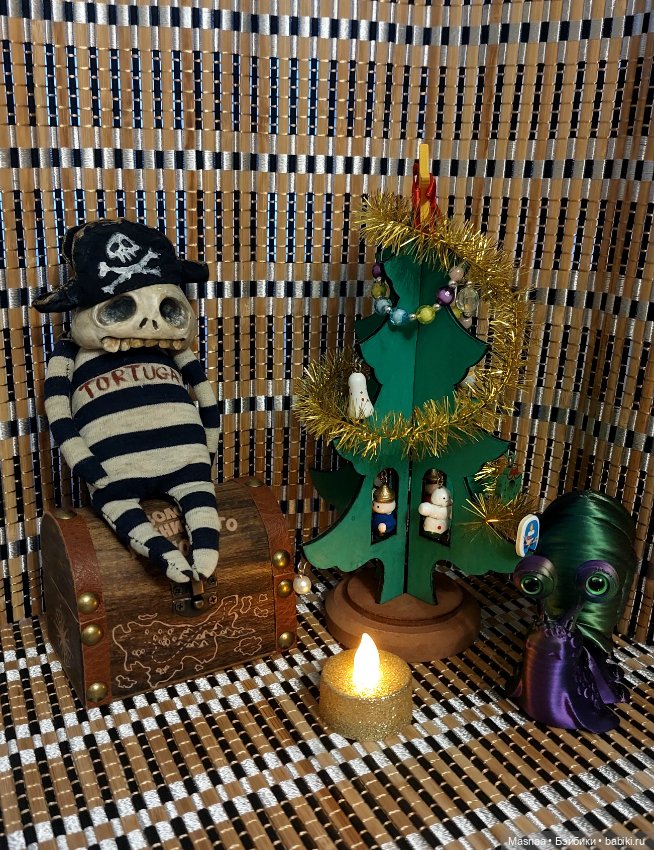 Ё-хо-хо и нету рома 😞 — Авторские игрушки из разных материалов: синельная проволока (фото 5)