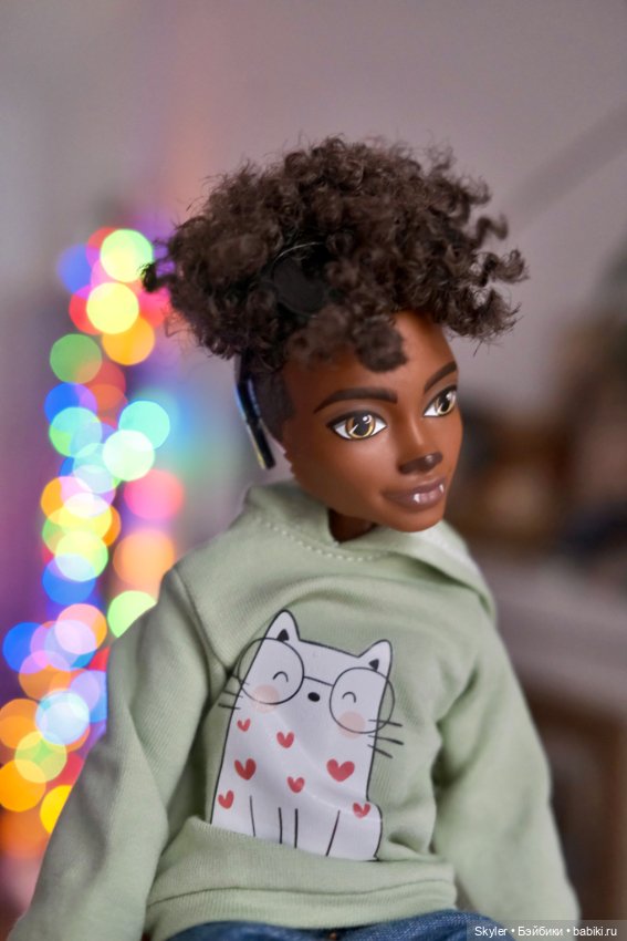 Неформатный Кусь, или первая кукла 2025 года