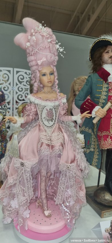 Новогодний бал кукол на Тишинке