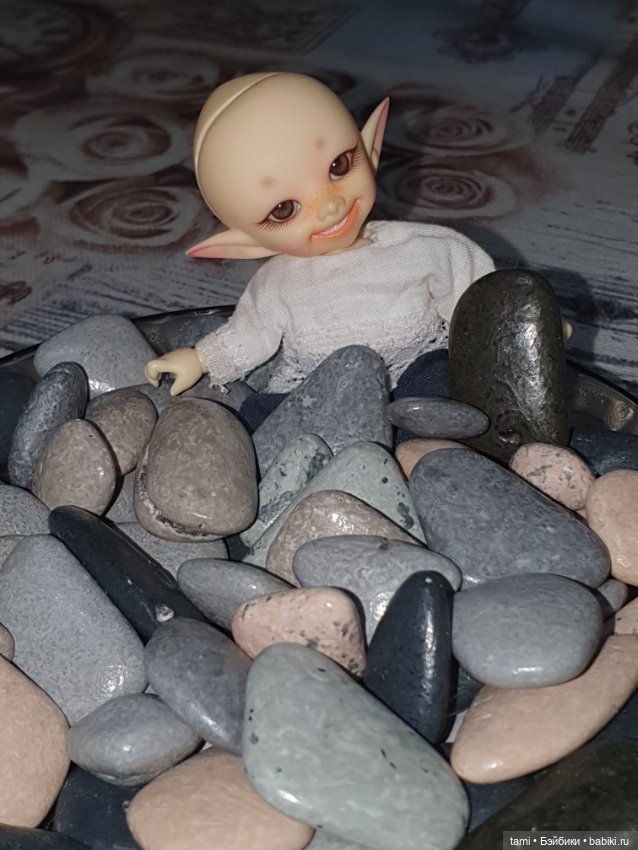 Комнатка для мелких куколок)) (фото 2)