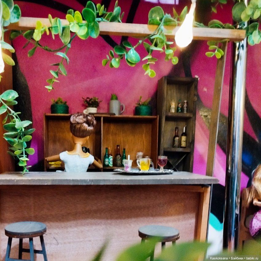 Новая локация "Бар-паб" — Зарисовки из кукольной жизни: фотоистории (фото 5)