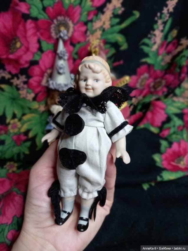 Примерка карнавальных костьюмов моими mignonette