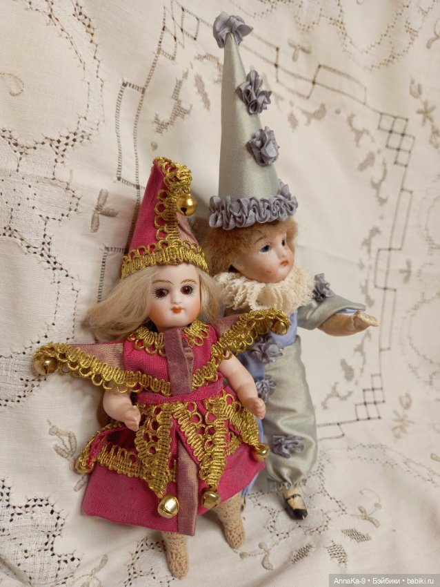 Примерка карнавальных костьюмов моими mignonette (фото 5)