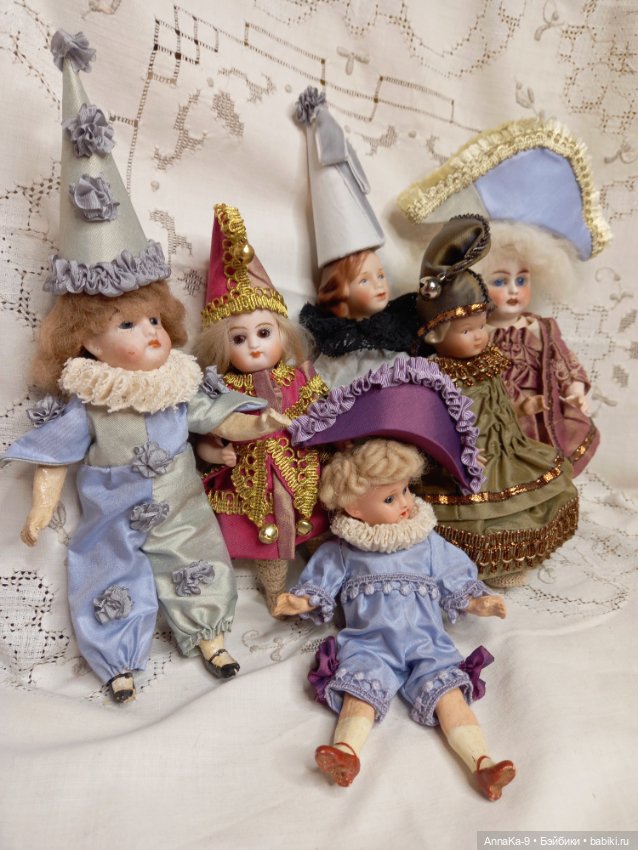 Примерка карнавальных костьюмов моими mignonette