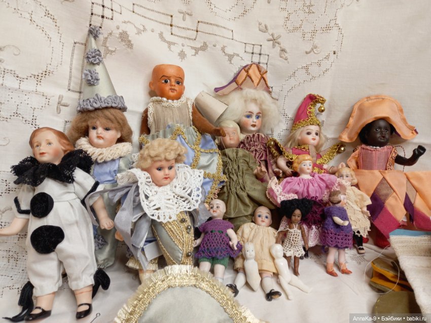 Примерка карнавальных костьюмов моими mignonette