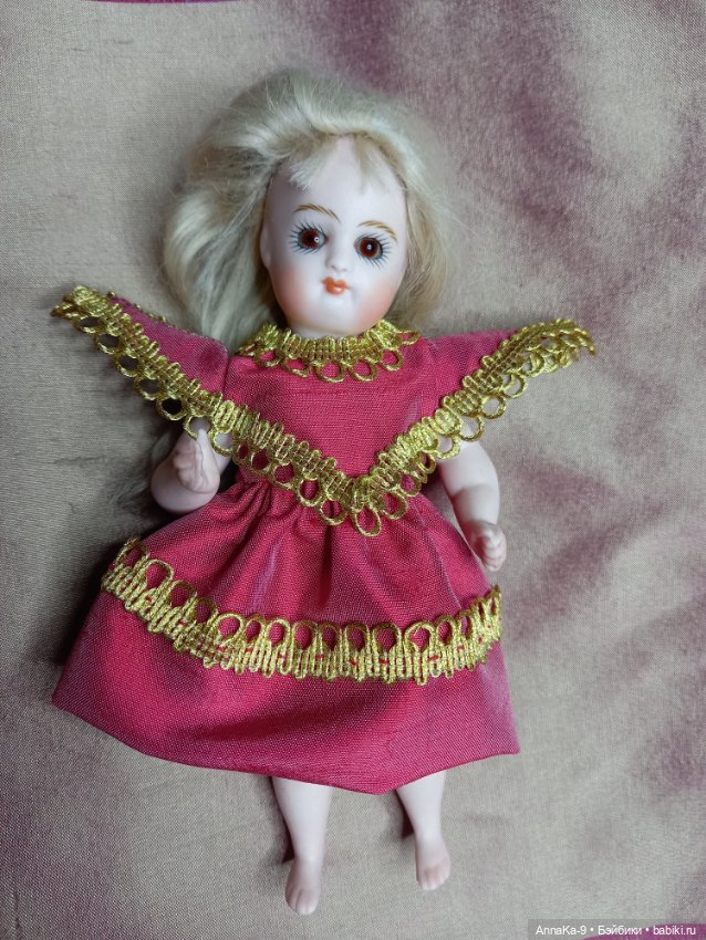 Примерка карнавальных костьюмов моими mignonette