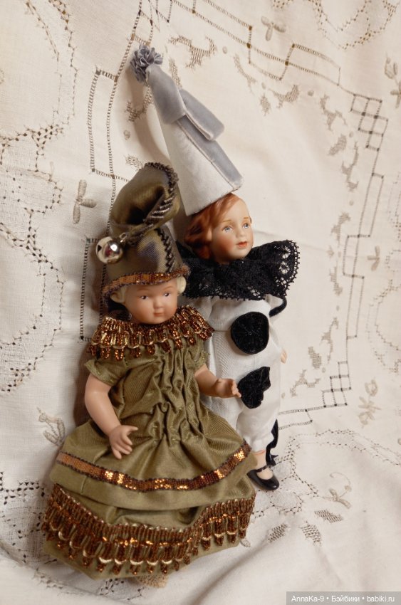 Примерка карнавальных костьюмов моими mignonette (фото 6)