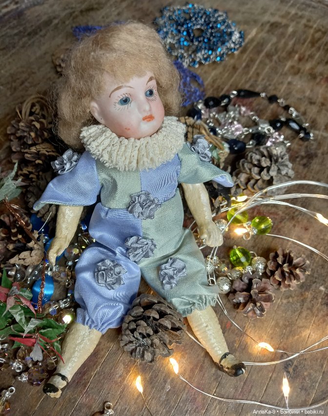 Примерка карнавальных костьюмов моими mignonette