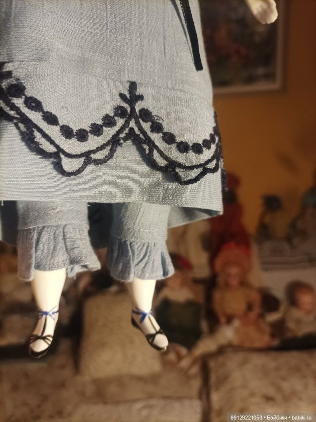 Новый наряд для Алисы — Редкие антикварные куклы и реплики: воск (фото 10)