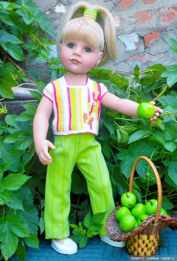 Семейный кукольный альбом: одежда для готц крючком