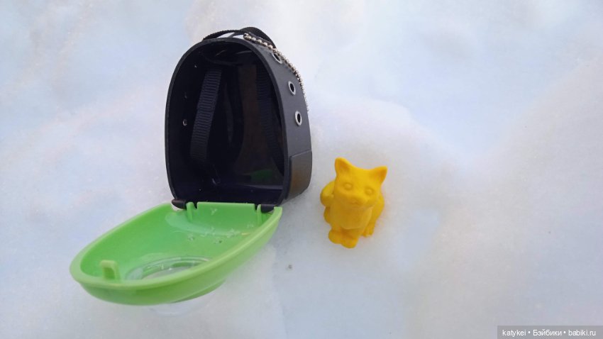 Жёлтая кошечка в переноске и другие