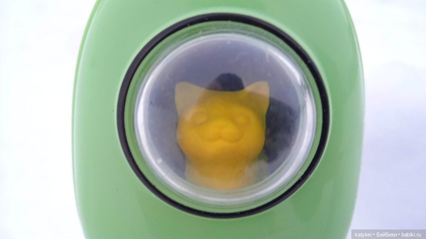 Жёлтая кошечка в переноске и другие