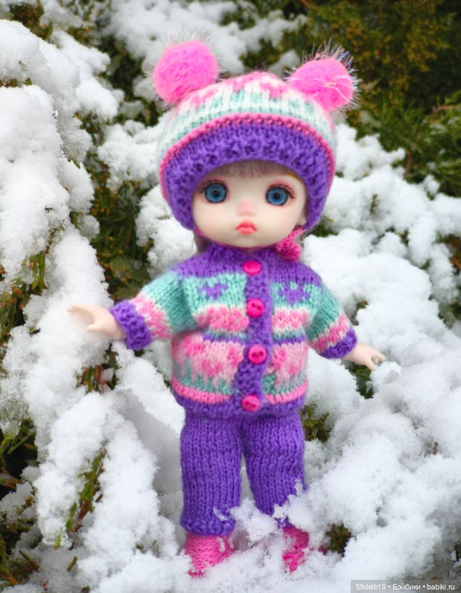 Снег выпал только в январе