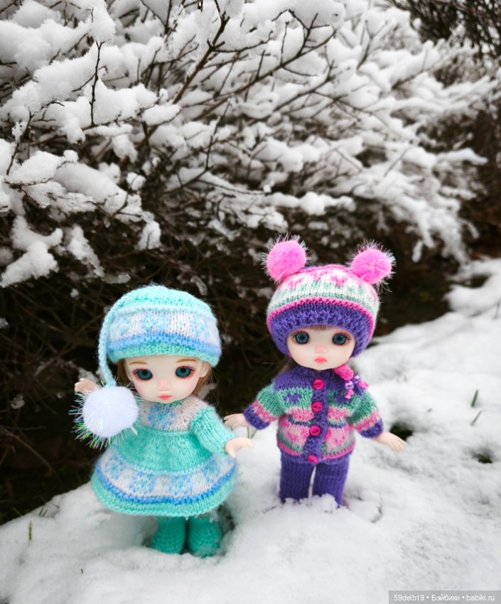 Снег выпал только в январе