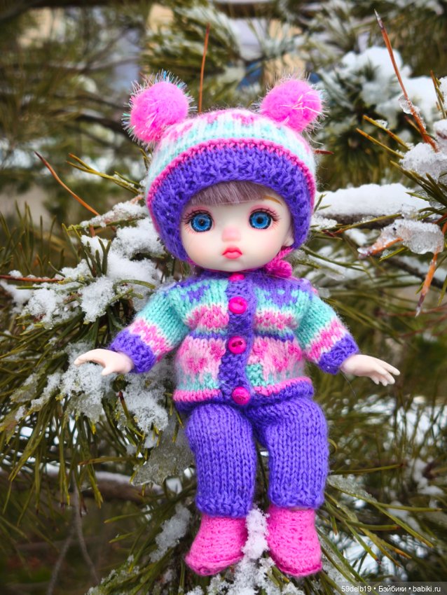 Снег выпал только в январе