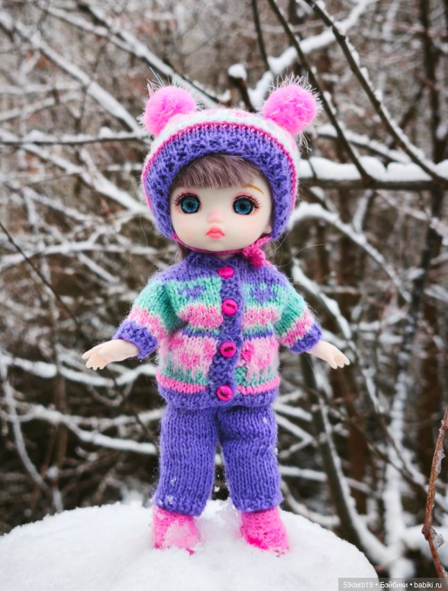 Снег выпал только в январе