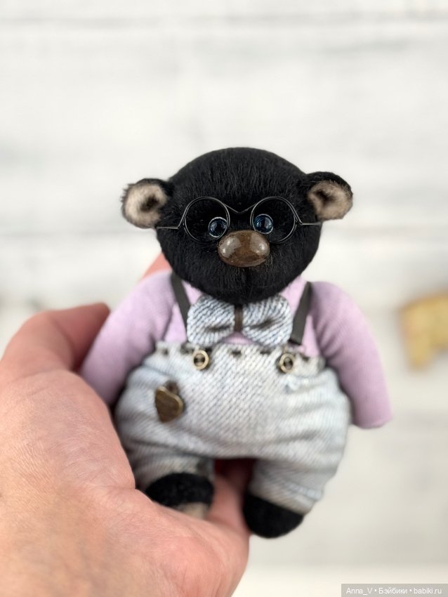 Тедди мишка Ваня с джинсовым дружочком