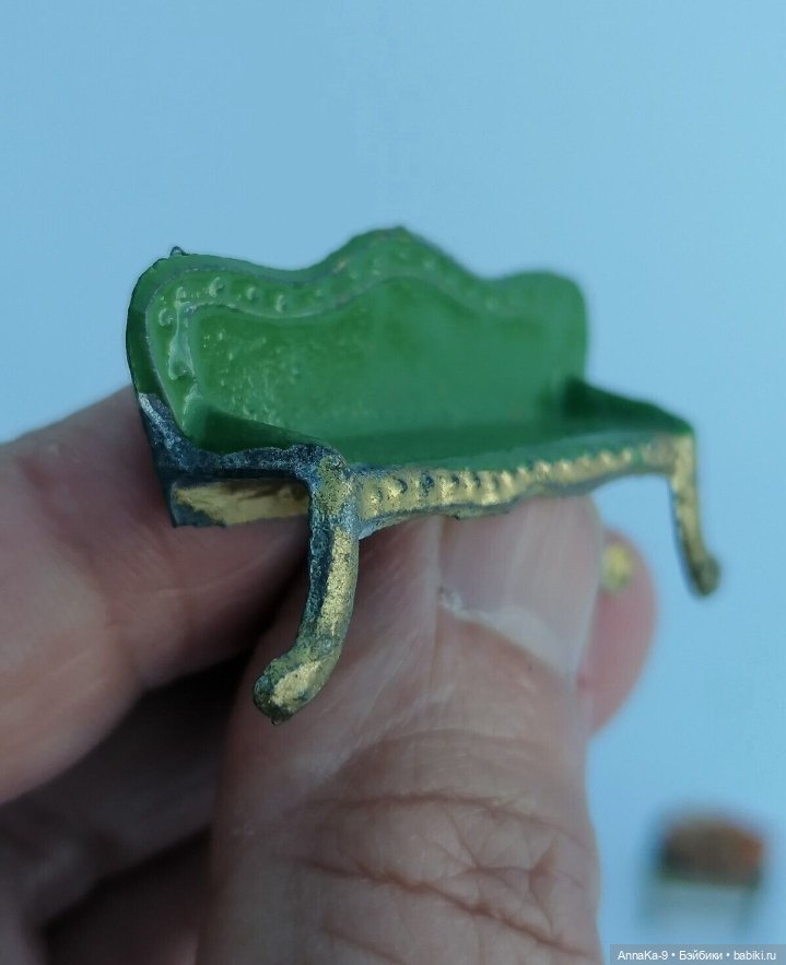 Мебель из металла для миньонет