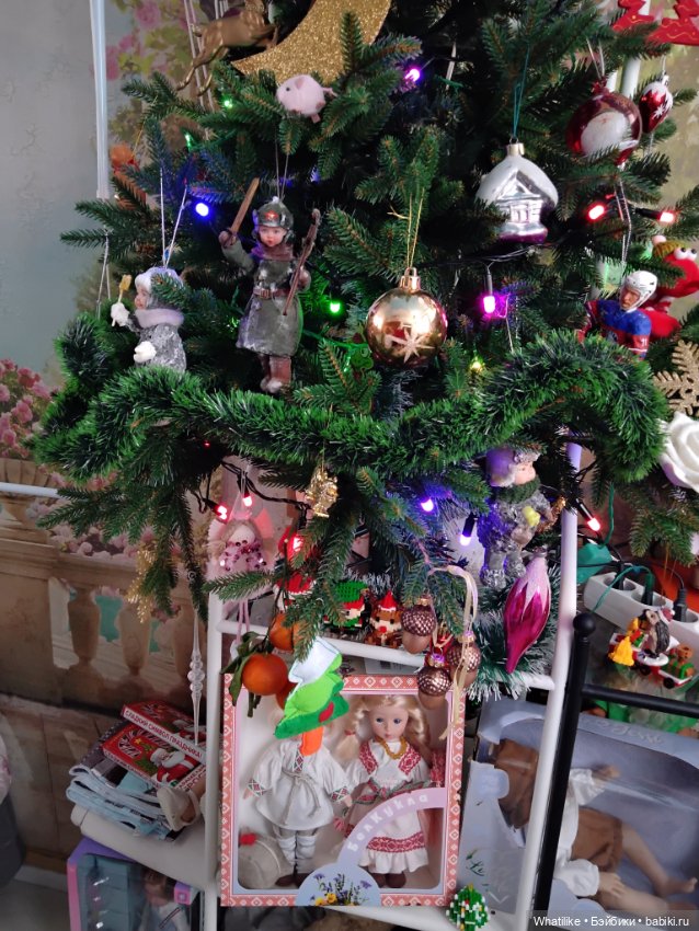 Что нашли под ёлкой ( часть 1)