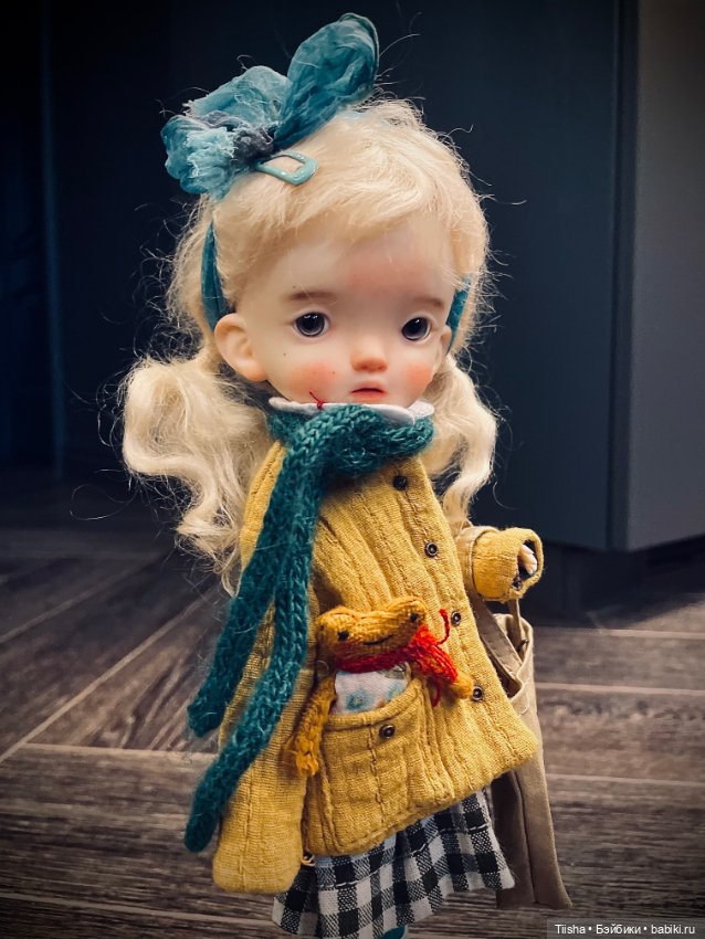 Фрося собирается на прогулку (eggy doll Fanfan)