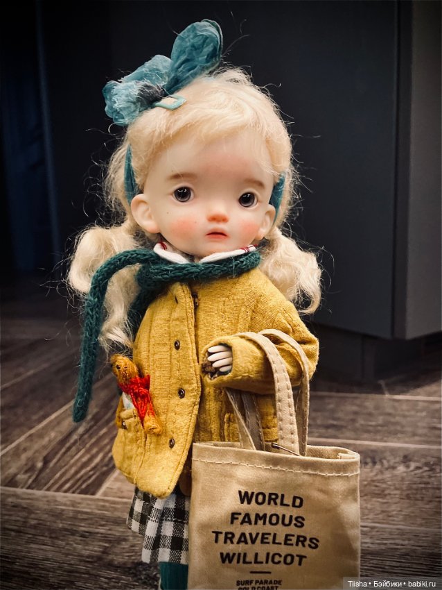 Фрося собирается на прогулку (eggy doll Fanfan)