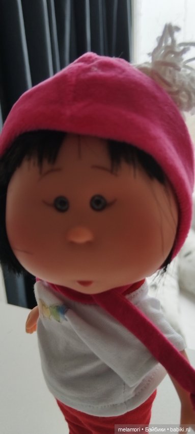 Девочка, которой очень идут шапочки 🧶 (фото 2)