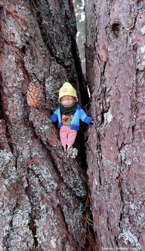 Любимые орешки 😋 — Авторские игрушки из разных материалов: синельная проволока (фото 9)