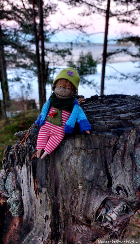 Любимые орешки 😋 — Авторские игрушки из разных материалов: синельная проволока (фото 7)