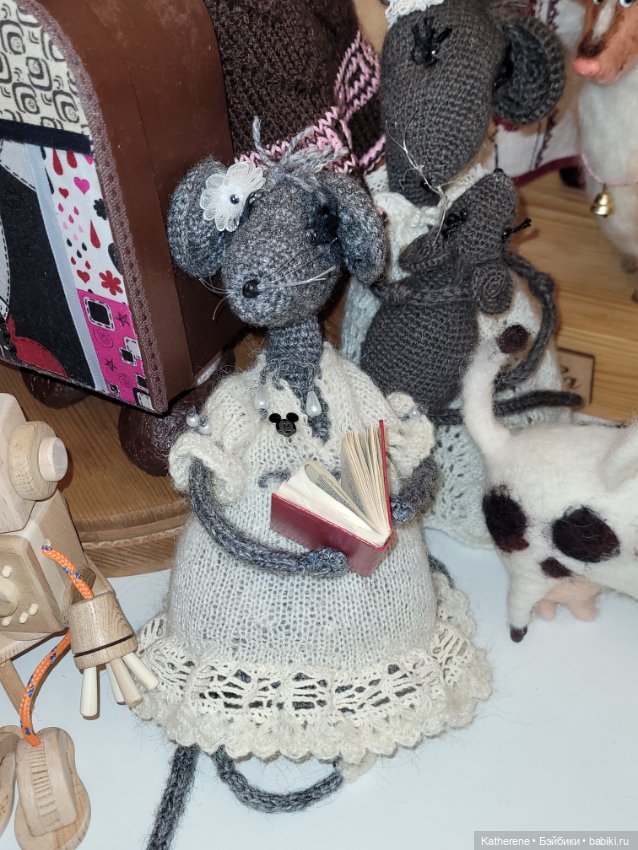 Новогодний бал кукол на Тишинке. Зверушки, птички, звероподобные персонажи (фото 6)