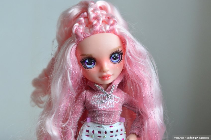 Белла Winter Wonderland — Куклы Rainbow High (Рейнбоу Хай (фото 7)