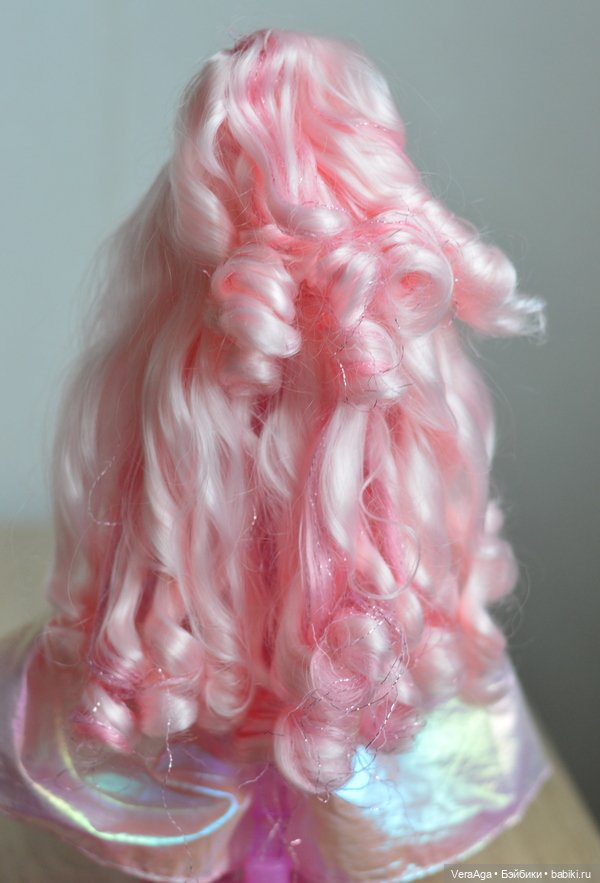 Белла Winter Wonderland — Куклы Rainbow High (Рейнбоу Хай (фото 2)