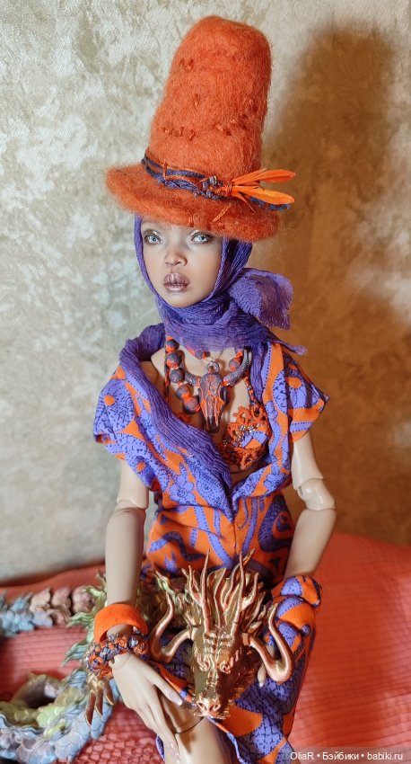 "Провожаем Дракона,встречаем Змею!" (в провокационно-ярком версачевском) (фото 9)