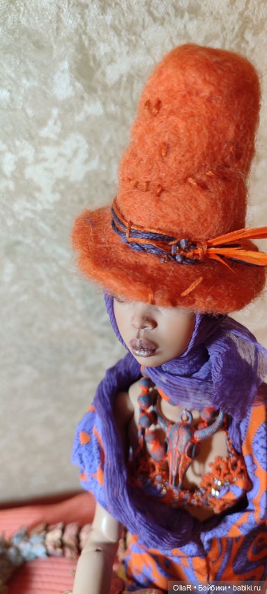 "Провожаем Дракона,встречаем Змею!" (в провокационно-ярком версачевском) (фото 5)