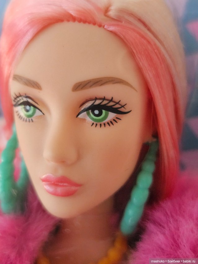 Ложка дёгтя в бочке меда — Аналоги Барби и куклы 1/6: клоны 90 (фото 7)